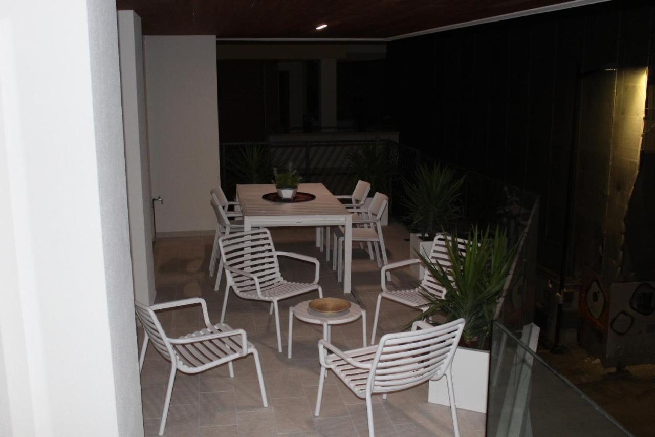Novatek Apartment 201 Exclusive Pescara Buitenkant foto